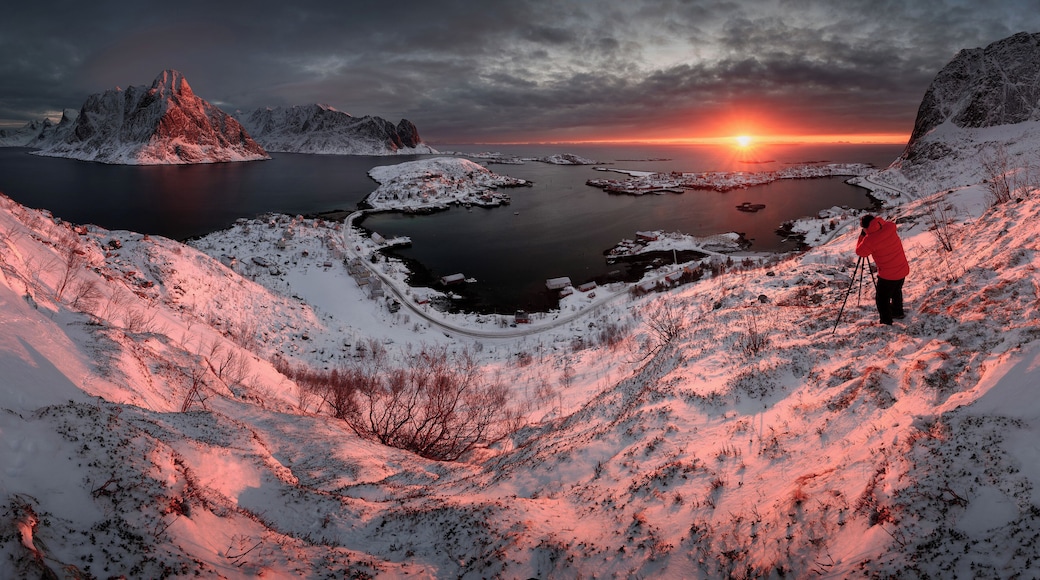 Lofoten morning
One of the most spectacular sunrises I saw in years. I was so euphoric that it was almost impossible to focus on composition and don't mess something up 😄. I strongly recommend to visit this beautiful location during winter. So many photographic opportunities and not to mention that you can see aurora borealis. Have a nice weekend Trovers
Nikon D850 + Tokina AT-X 17-35 F4 PRO FX
I shot 6*3 bkt shots at 17mm / ISO 100 + few "antiflare" shots
Instagram - @outdoorstories