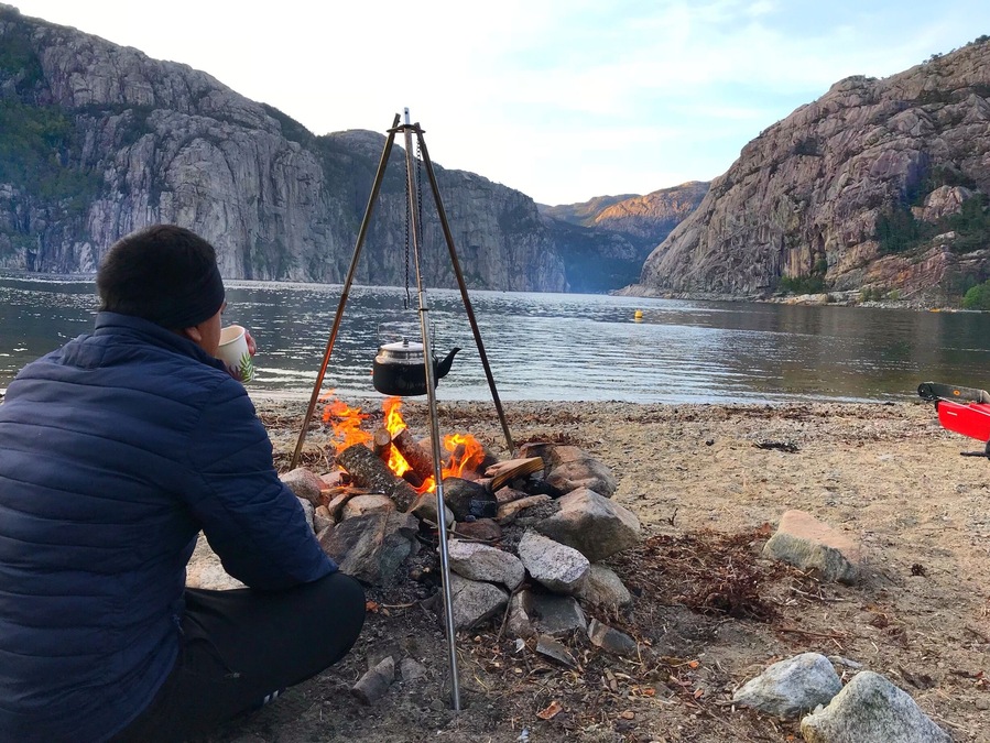 It’s refreshing to have a cup of coffee with a view of mountains and waters within fjords of Norway 🇳🇴.