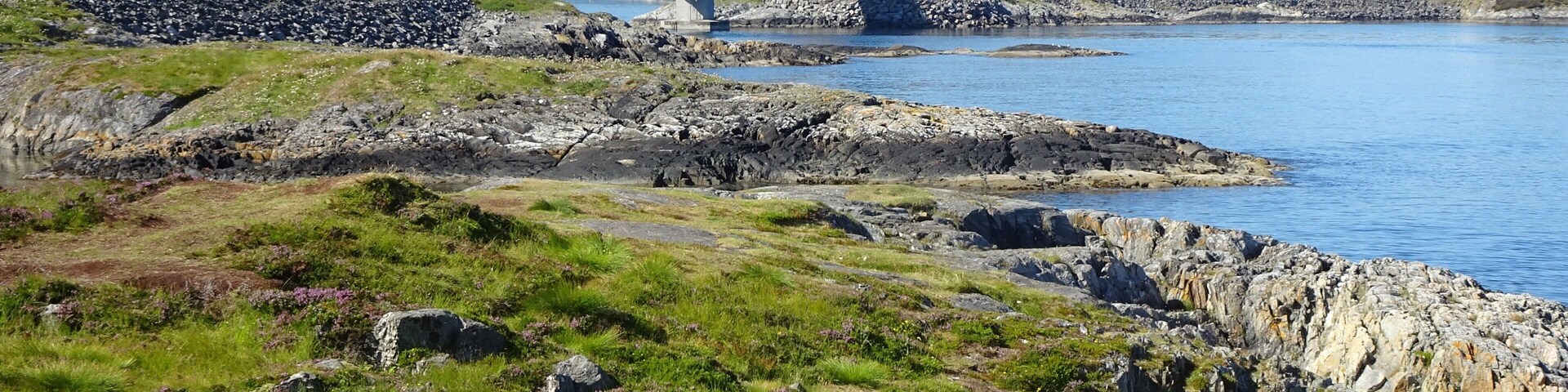 The Atlantic Road connects the island Averøy with the mainland via a series of small islands and islets spanned by a total of eight bridges over 8274 meters. #GreatOutdoors #OntheRoad #ReDiscover