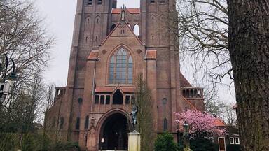 This little town was so picturesque that I was busy too busy soaking it up rather than taking more pictures.