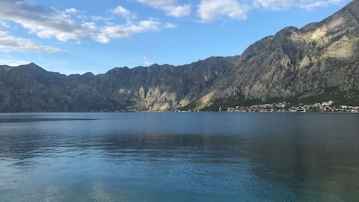 Please disregard my obsession with hills :) this must be the most beautiful place on Earth!