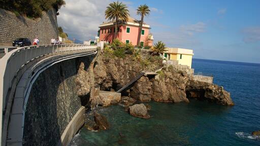 Voltri, Genoa, Italy. Scogli lungo l'Aurelia ai piedi della collina di Crevari