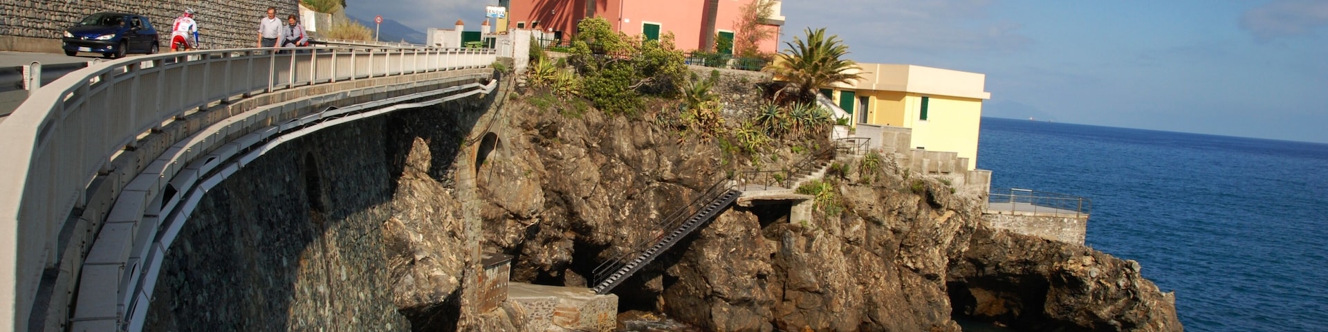 Voltri, Genoa, Italy. Scogli lungo l'Aurelia ai piedi della collina di Crevari