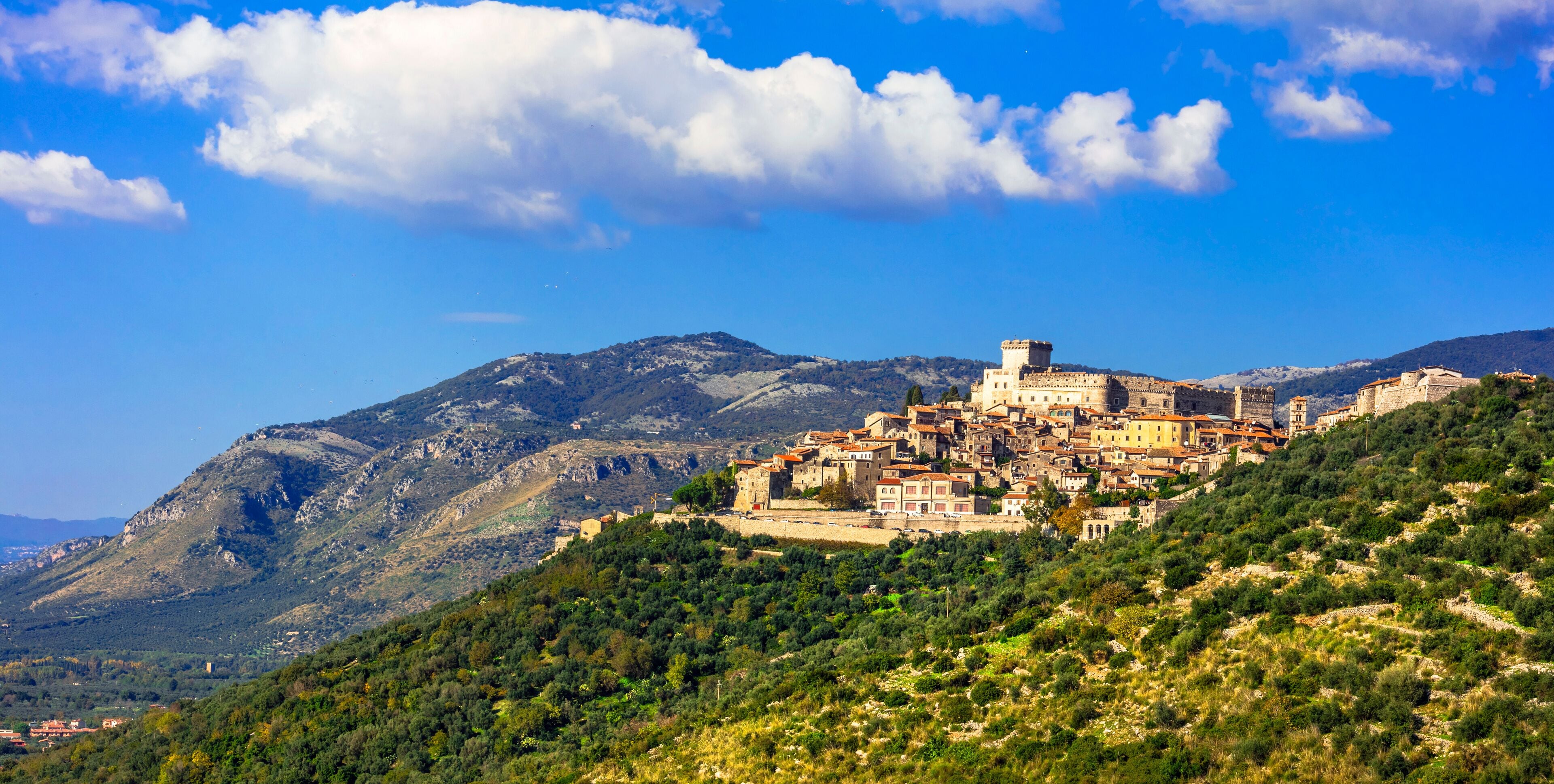 beautiful medieval villages of Italy - Sermoneta