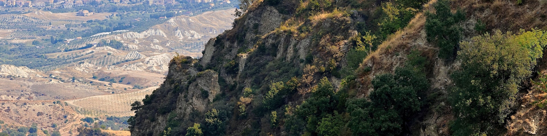 Hill overlooking sea. -View of the Ionian coast from Santa Caterina dello Jonio (Calabria, Italy)