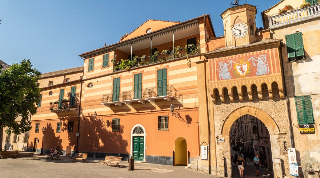 the main square of FInalborgo