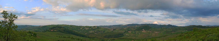 Panorama da Golferenzo a Pometo