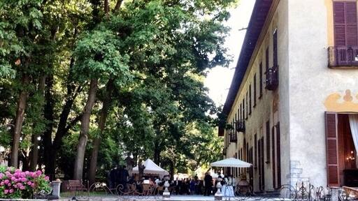 Road bike close to Naviglio Grande
