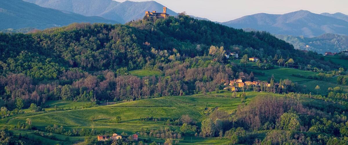 Castello di Pozzol Groppo (telefoto)