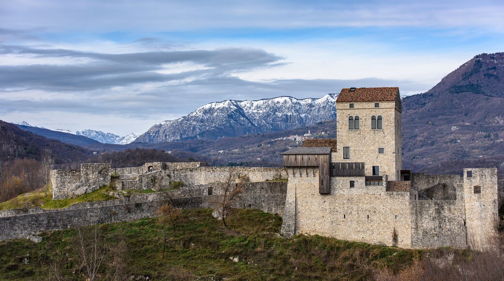 Castle and church of San Pietro di Ragogna