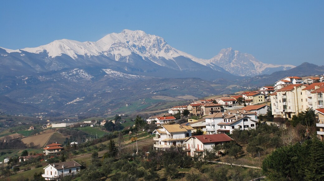 Penne (PE) Veduta del Gran Sasso 10 Marzo 2012