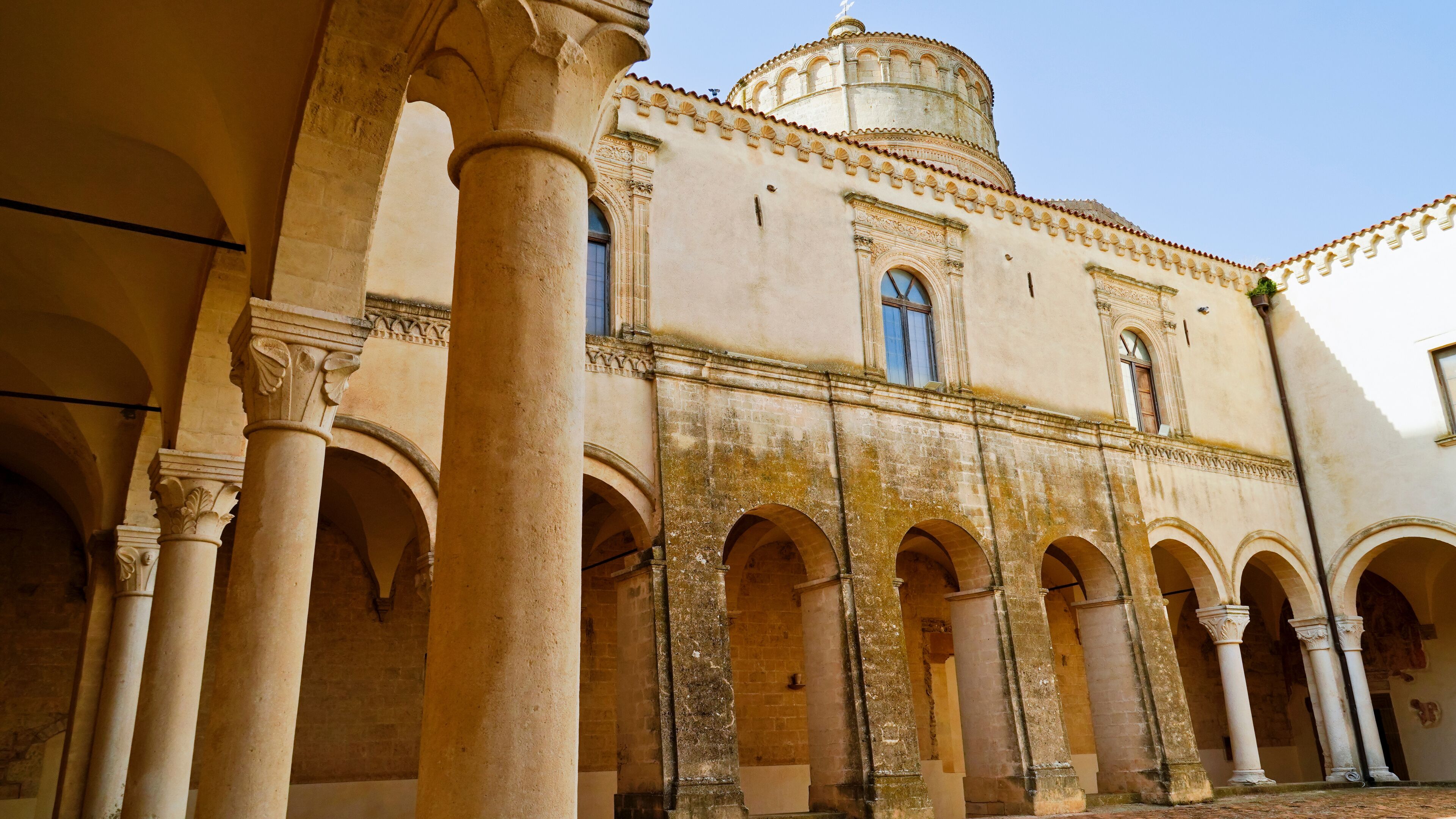 Abbazia benedettina di San Michele Arcangelo e borgo medievale di Montescaglioso, Matera, Basilicata, Italia