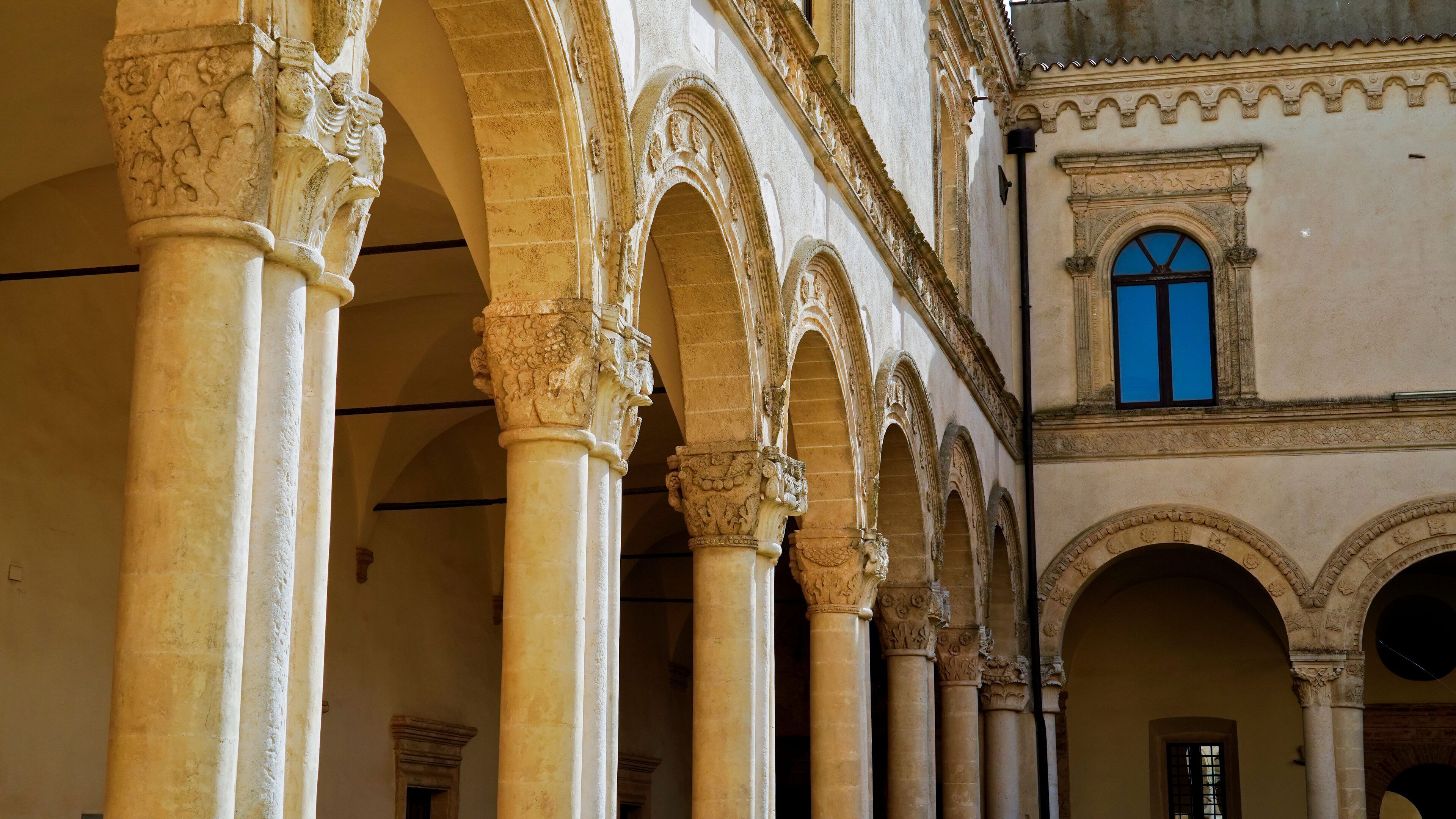 Abbazia benedettina di San Michele Arcangelo e borgo medievale di Montescaglioso, Matera, Basilicata, Italia