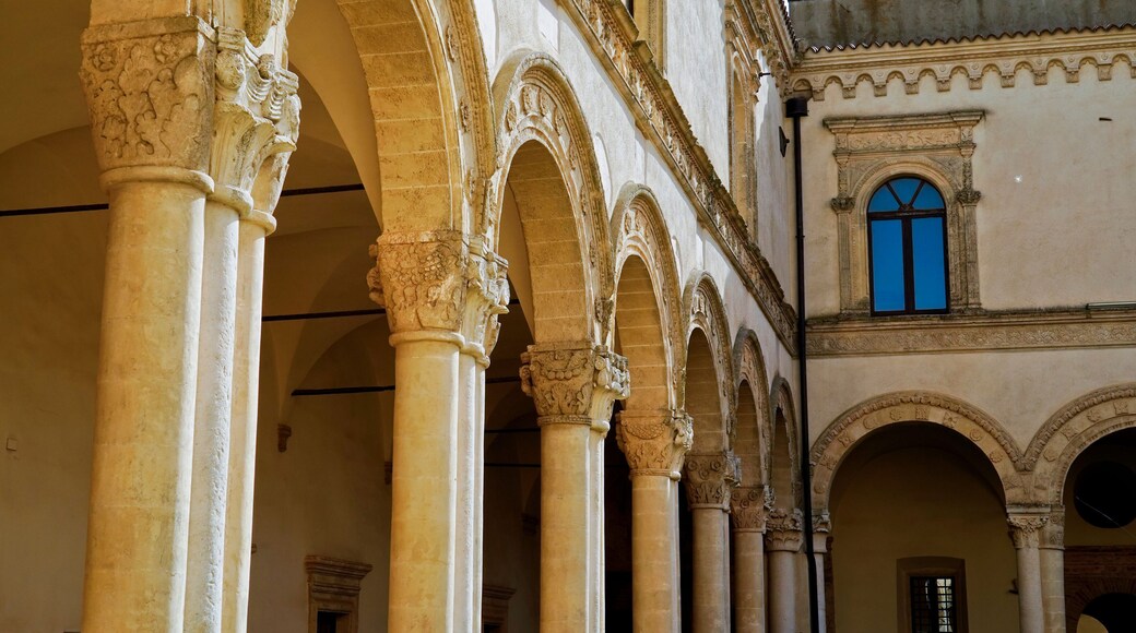 Abbazia benedettina di San Michele Arcangelo e borgo medievale di Montescaglioso, Matera, Basilicata, Italia