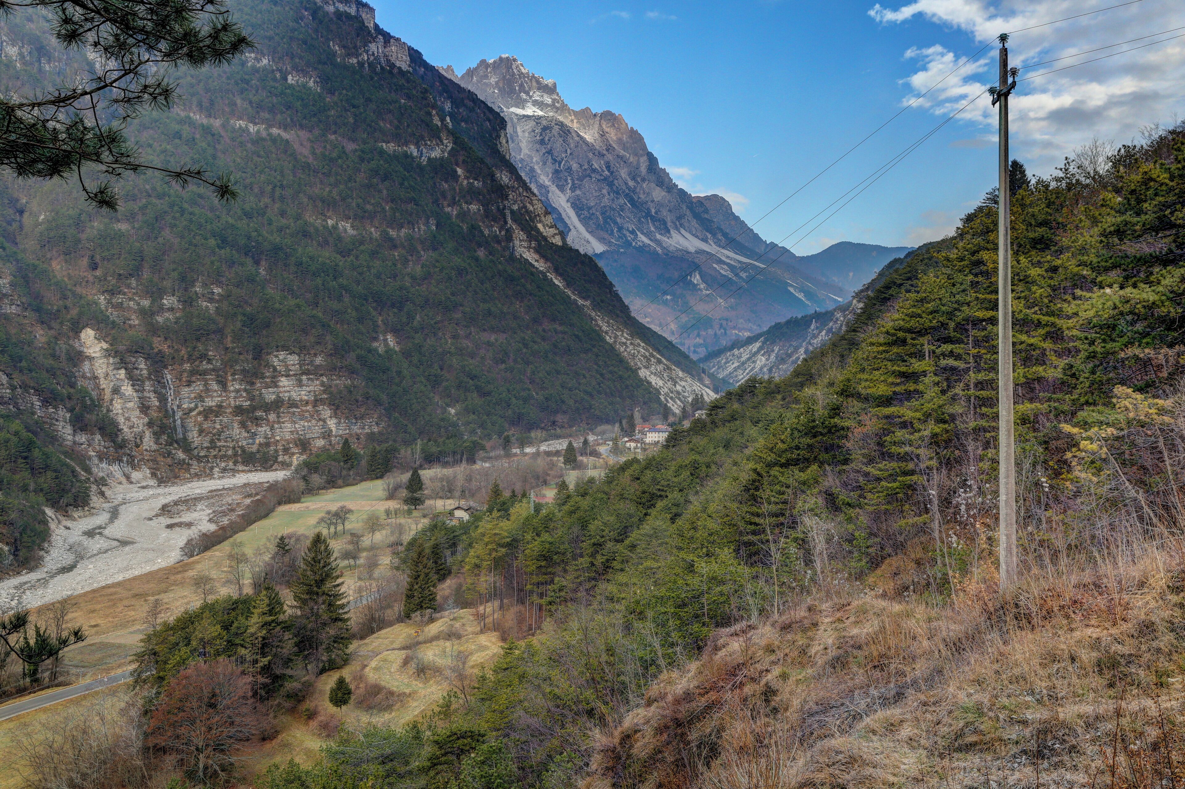 English: Creta Grauzaria (2.065m) seen from hamlet Pradis in the Val d'Aupa in the Carnic Alps, community Moggio Udinese / Friuli-Venezia Giulia / Italy / EU.