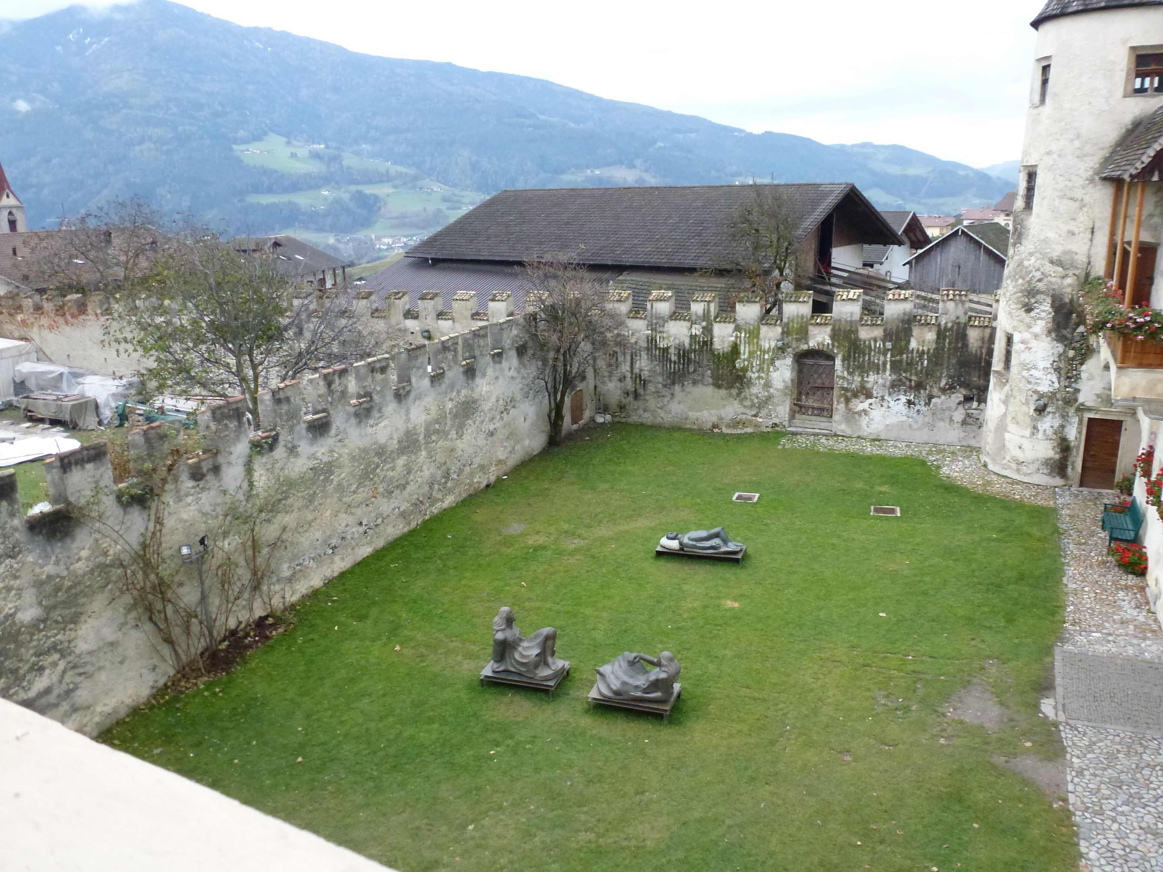 This media shows the cultural heritage monument with the number 14798 in South Tyrol.