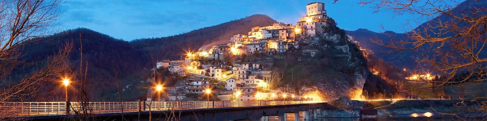 A long time ago, this little medieval town called Castel di Tora, was just a typical mountain village in Italy.
Everything change when they need to build a dam and create the Turano lake: the landscape changed completely and this place was transformed in a perfect summer destination.
#architecture #blue
#BestOf5
