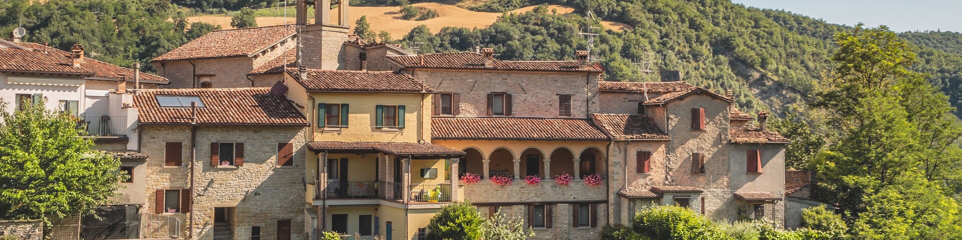 Przepiękne Włoskie miasteczko Civitella di Romagna znajdujące sie w malowniczym regionie Emilia Romagna