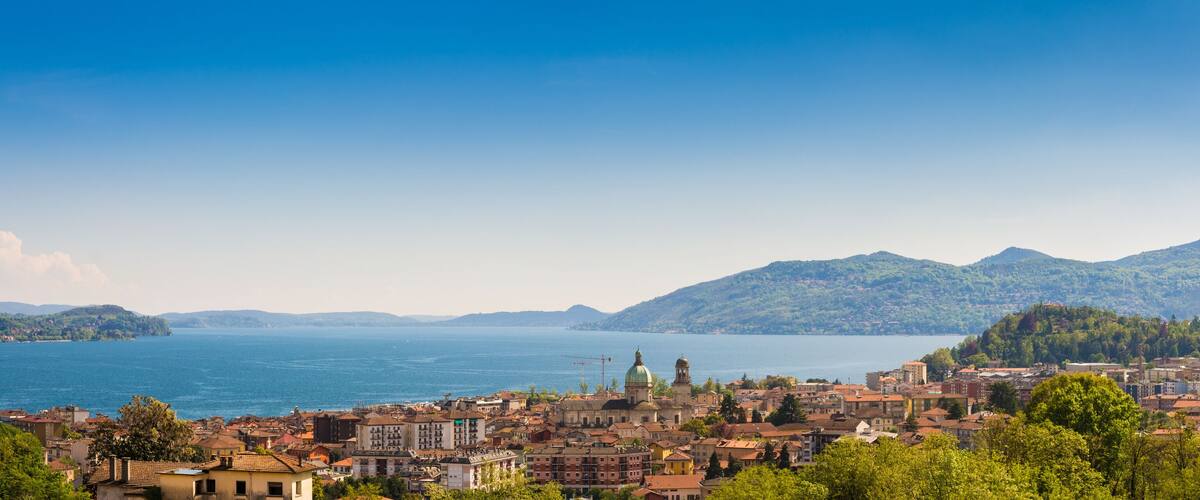 Verbania am Lago Maggiore in Oberitalien, Panorama
