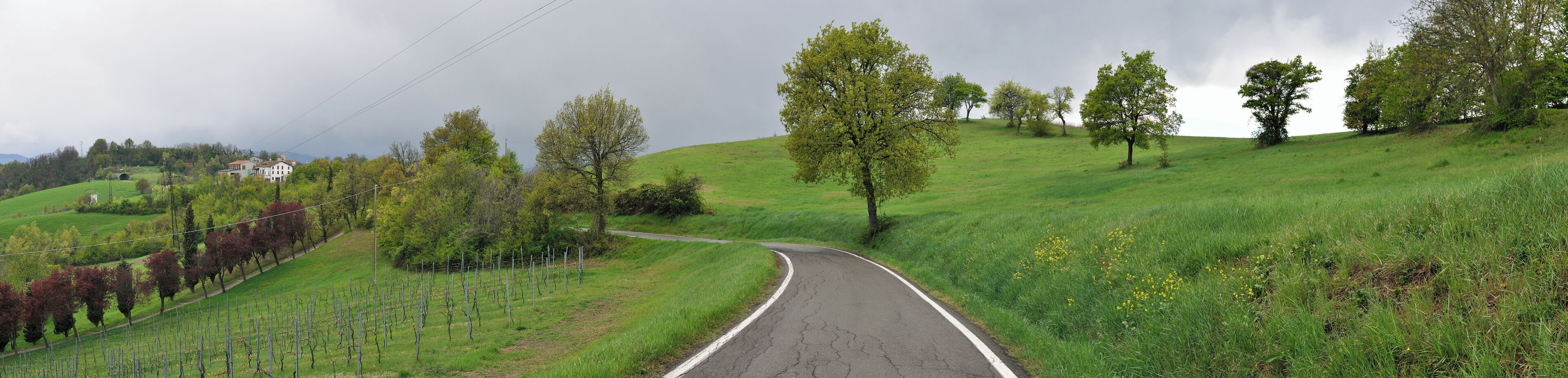Via Monte Evangelo - Castellarano (RE) Italia - 8 Aprile 2012