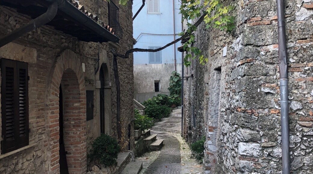 The beautiful Castel di Tora