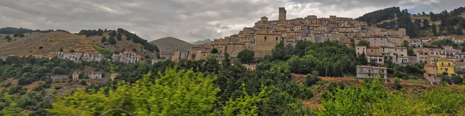 Castel del Monte 2013 Dieses Foto entstand in Zusammenarbeit mit Stadtbesichtigungen.de Die Seiten Stadtbesichtigungen.de, der dazugehörige Reise Blog sowie die Facebookseite: Stadtbesichtigungen Rom dürfen dieses Bild für Ihre Veröffentlichungen ohne den Hinweis auf Wikipedia, Commons bzw der Lizenz verwenden. Die Verantwortlichen habe von mir (Ra Boe) die Originaldaten zur freien Verfügung übermittelt bekommen.