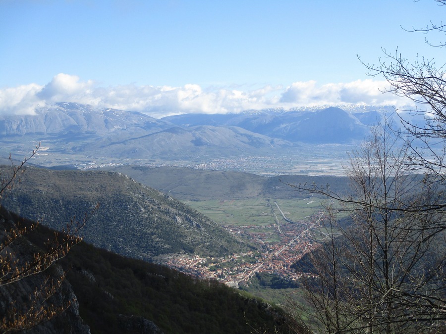 Veduta di Capistrello dall'altopiano della Renga