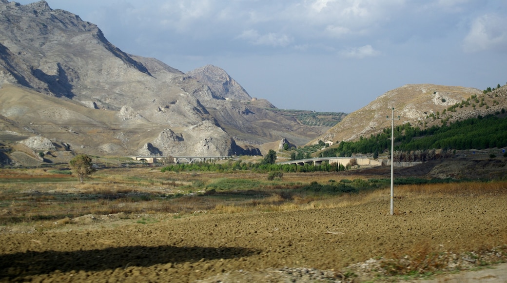 Italy, Sicily, landscape between Aragona and Campofranco