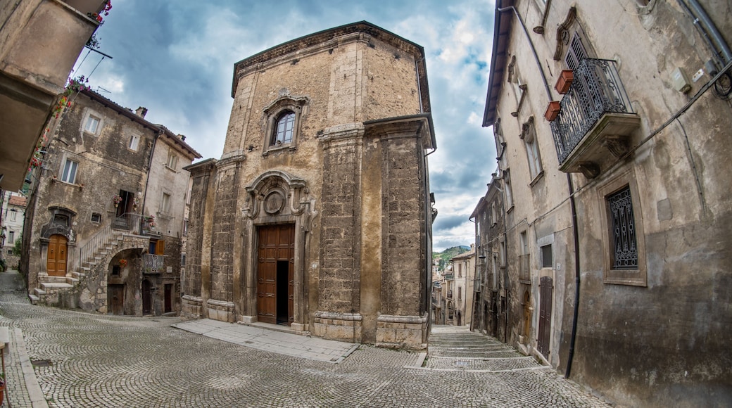 Italy Abruzzo the village of Scanno glimpses and details among its narrow streets
