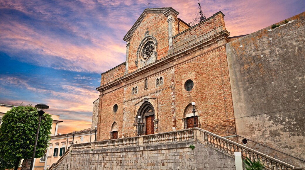 Atessam, Chieti, Abruzzo, Italy: cathedral of Saint Leucio