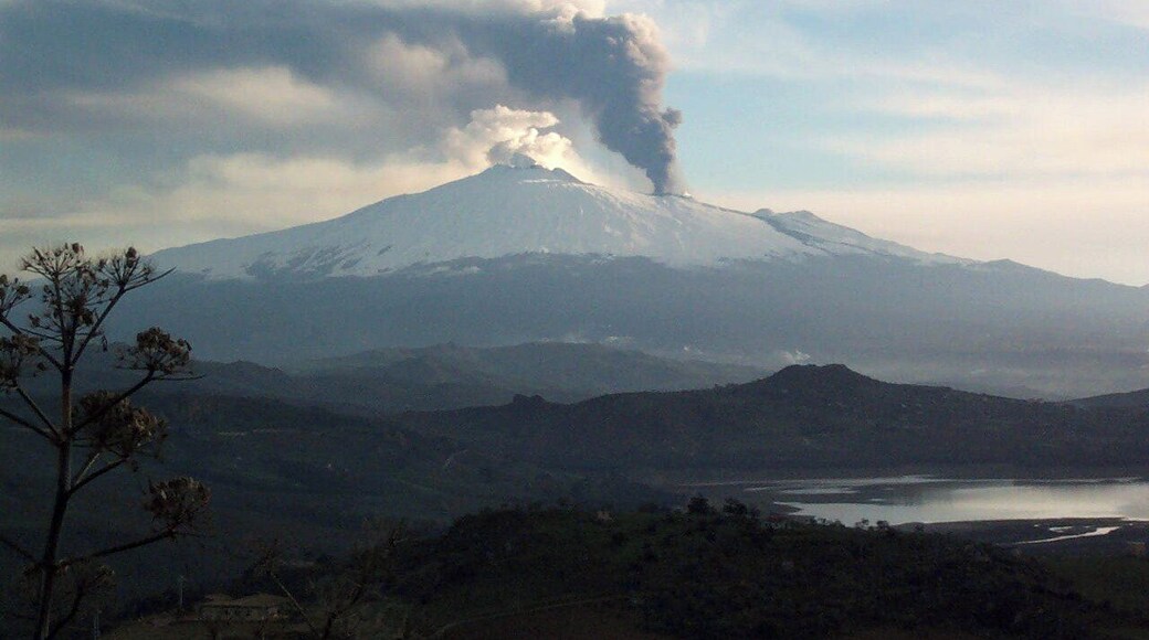 Agira- Eruzione dell'etna del 2002
