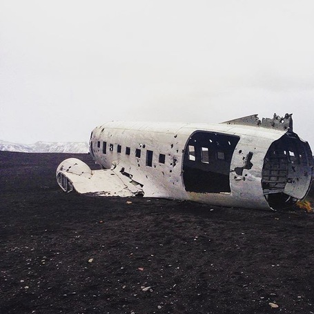 The famous Sólheimasandur Plane Crash - somewhat eerie but very cool to see. Definitely worth a detour ! Instructions on how to get here will be up on the blog in upcoming weeks. #WATravels #MyStopover