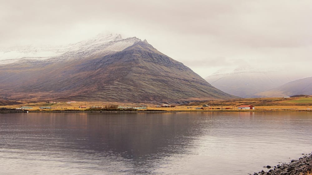 Lake Lagarfljot, Iceland
A small valley in the east of Iceland, formed by Lake lagarfljot
To see more photos of this place, pls click the link
cattanblog.wordpress.com/2015/06/04/fljotsdalur-iceland/
#Parks #landscape #iceland #nationalpark #hiking #reflection #water