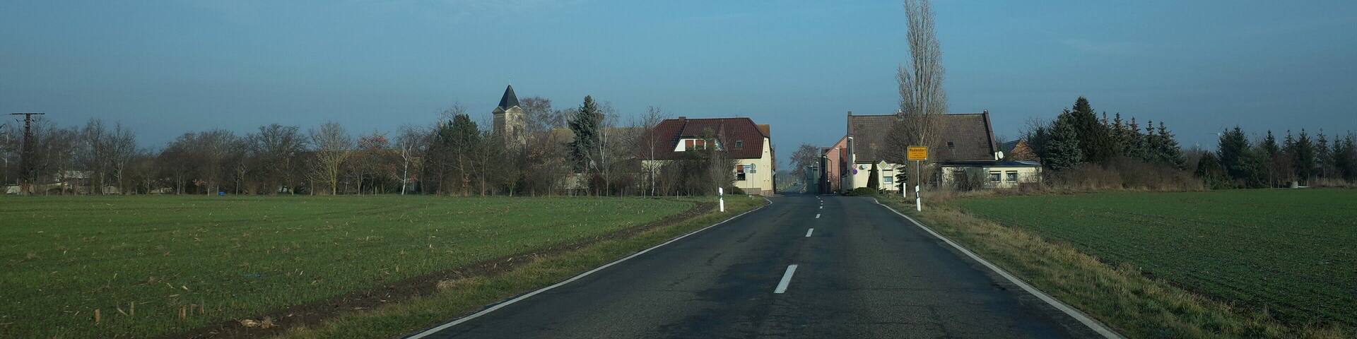 Zörbig, Ortsteil Wadendorf, Ortseingang aus Richtung Zörbig