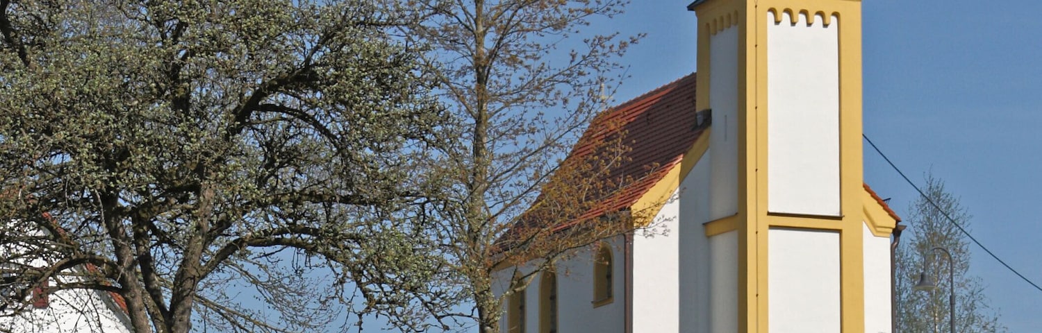 Kath. Kapelle St. Johannes und Paulus in Lauterbach; Ansicht von Nordwesten