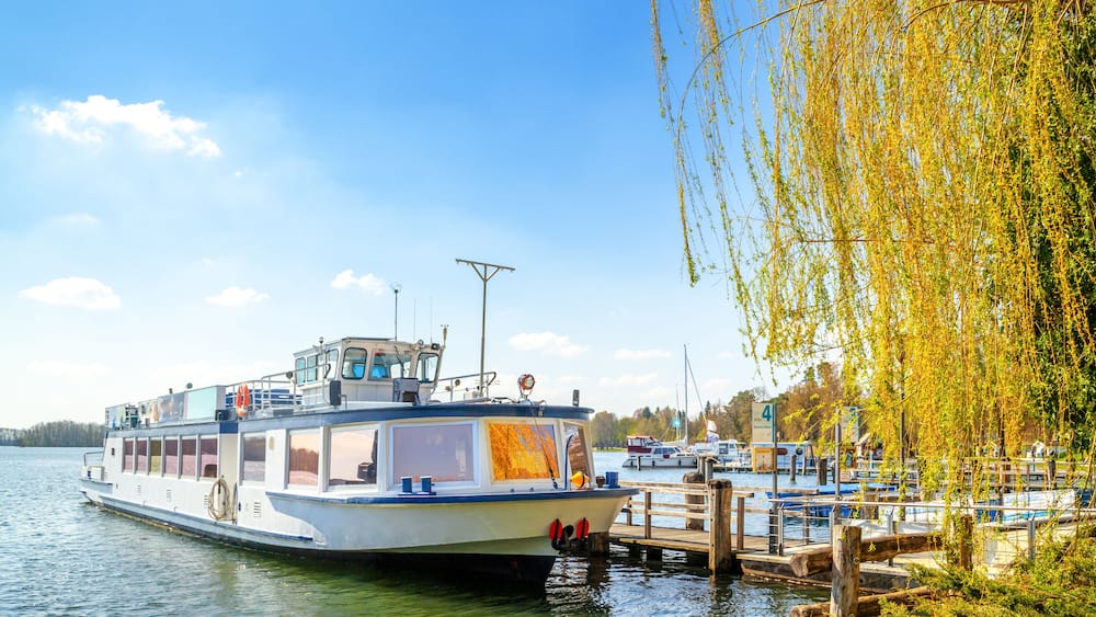 Schiff am Scharmützelsee, Bad Saarow, Brandenburg, Deutschland
