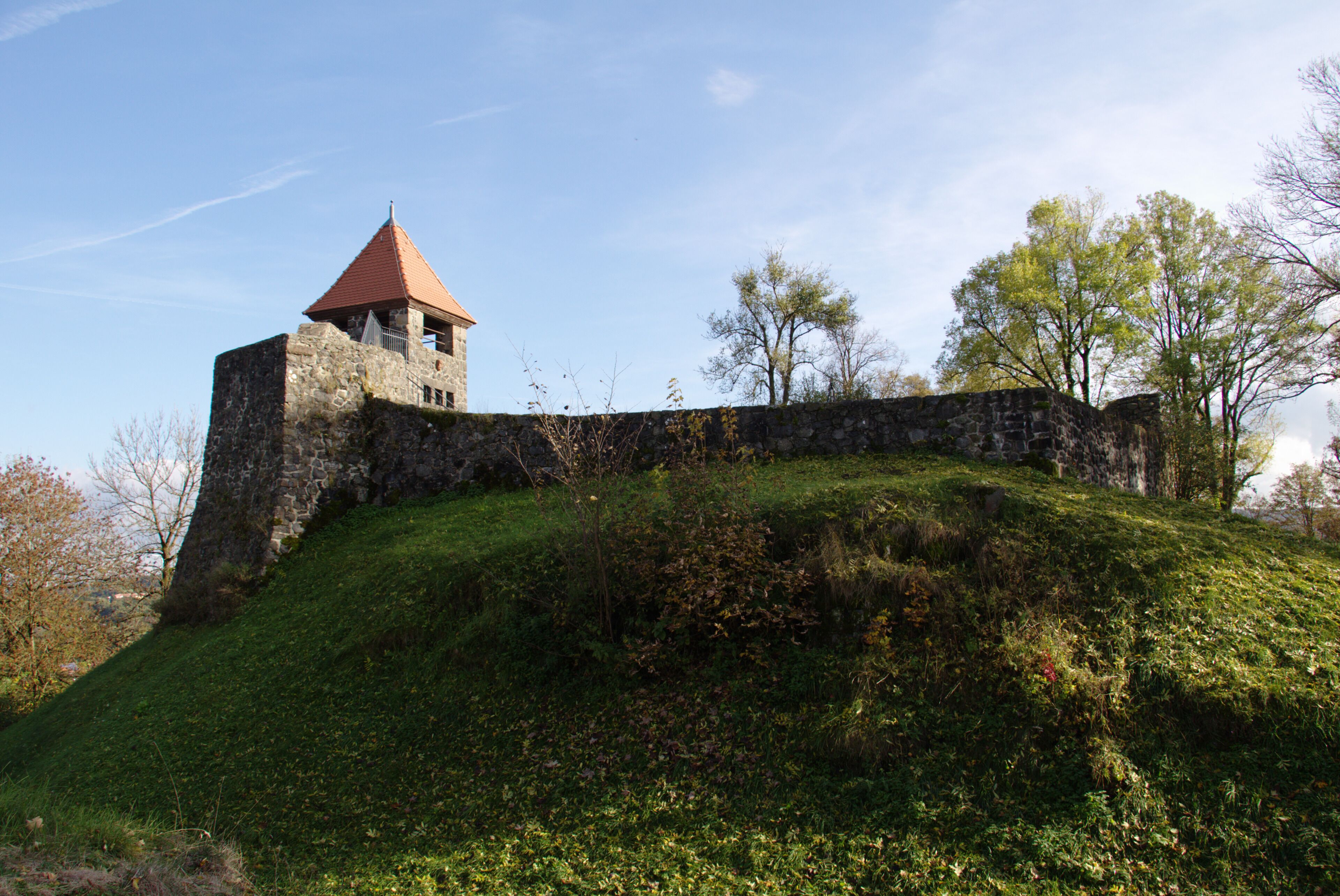 This is a picture of the hessian Kulturdenkmal (cultural monument) with the ID