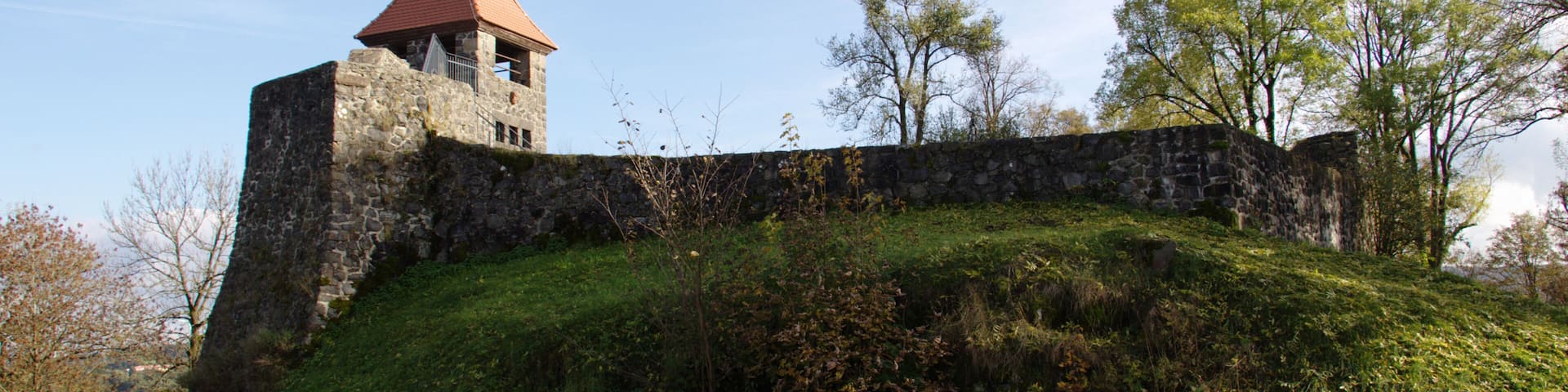 This is a picture of the hessian Kulturdenkmal (cultural monument) with the ID