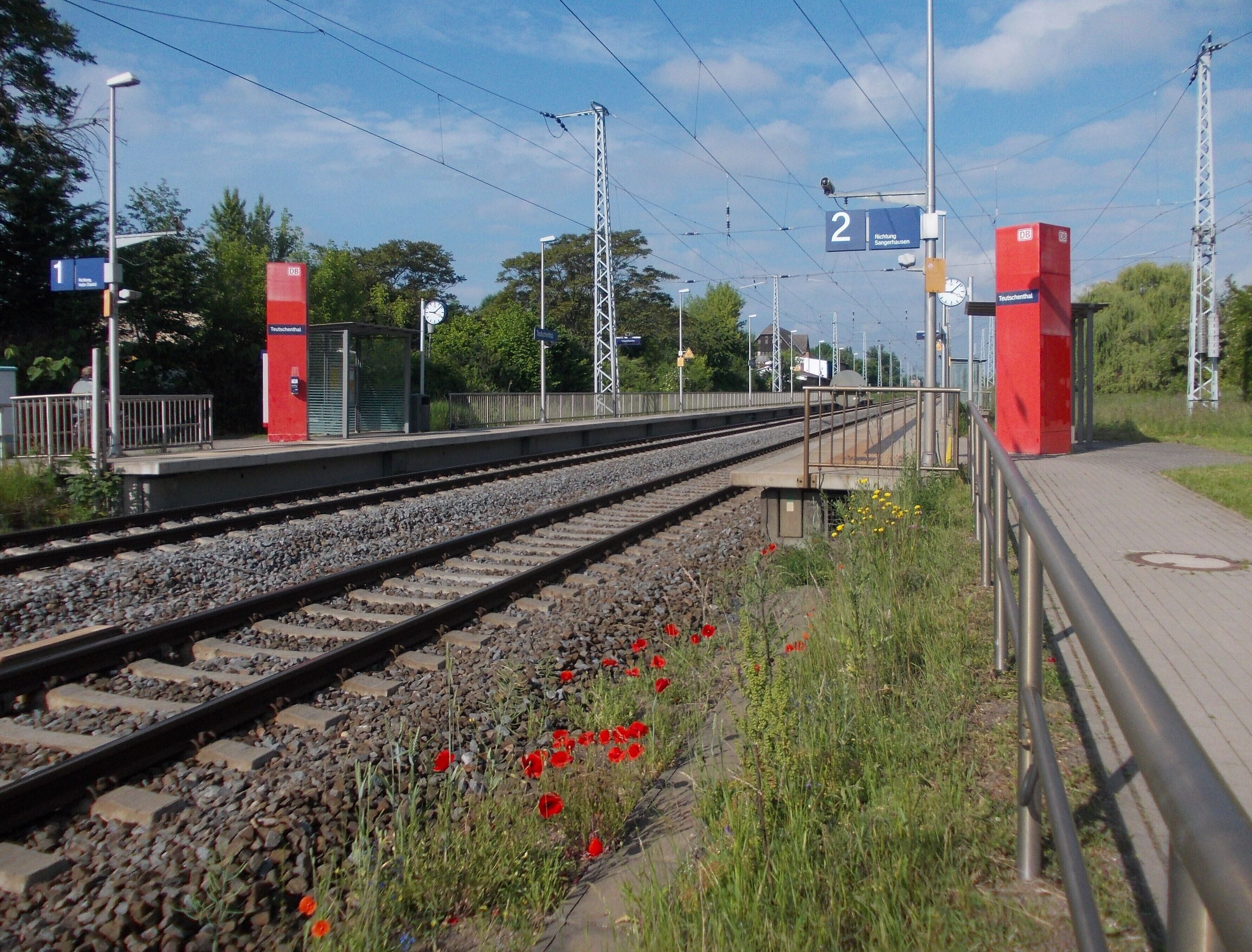 New platforms of Teutschenthal train station (district: Saalekreis, Saxony-Anhalt)