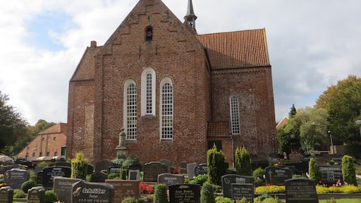 Kerk Stapelmoor