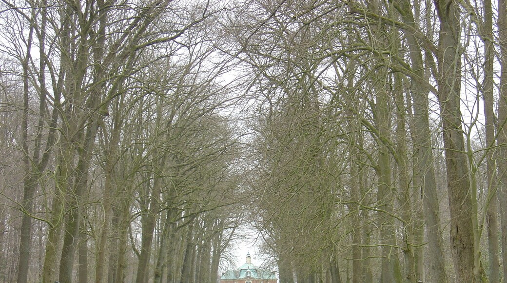 2006-04-18 Schloss Clemenswerth, Bad Zwischenahn, Cloppenburg 002 Clemenswerth Schloss Clemenswerth