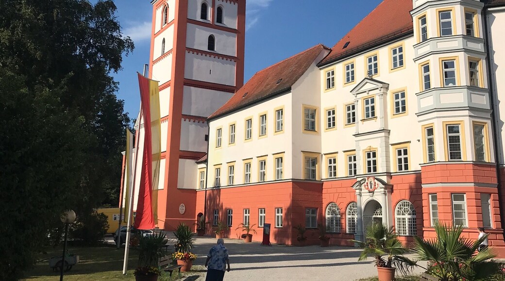 A beautiful Kirche that belongs to a large Benedictine abbey.