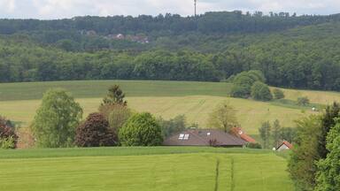 Reisbach (Saarwellingen), view to village and mountain Hoxberg