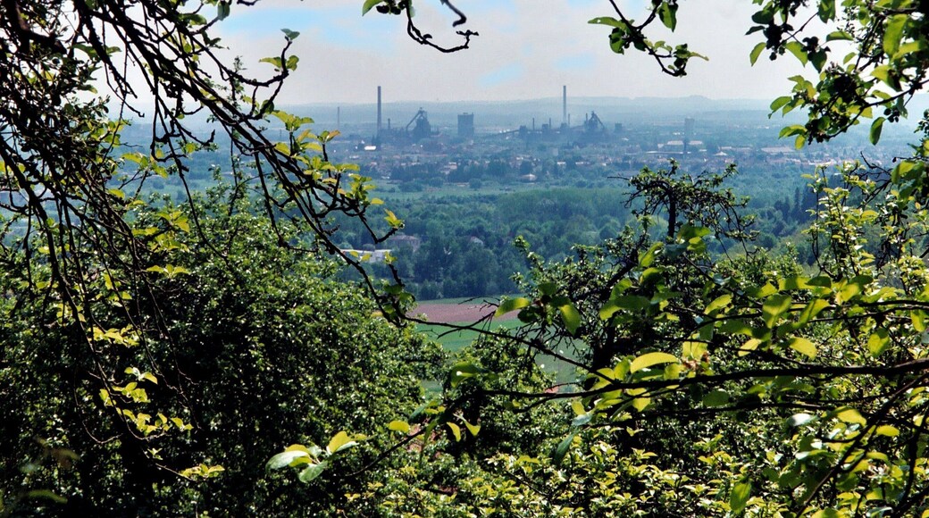 Siersburg-Rehlingen, view from the ruined castle Siersburg to the steelworks Dillingen