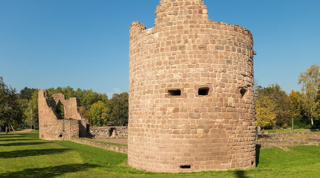 Burg Bucherbach im PĂŒttlinger Ortsteil Köllerbach
