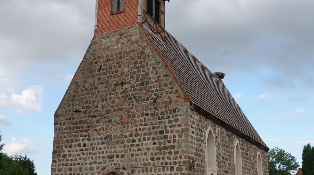 This is a picture of the Brandenburger Baudenkmal (cultural heritage monument) with the ID