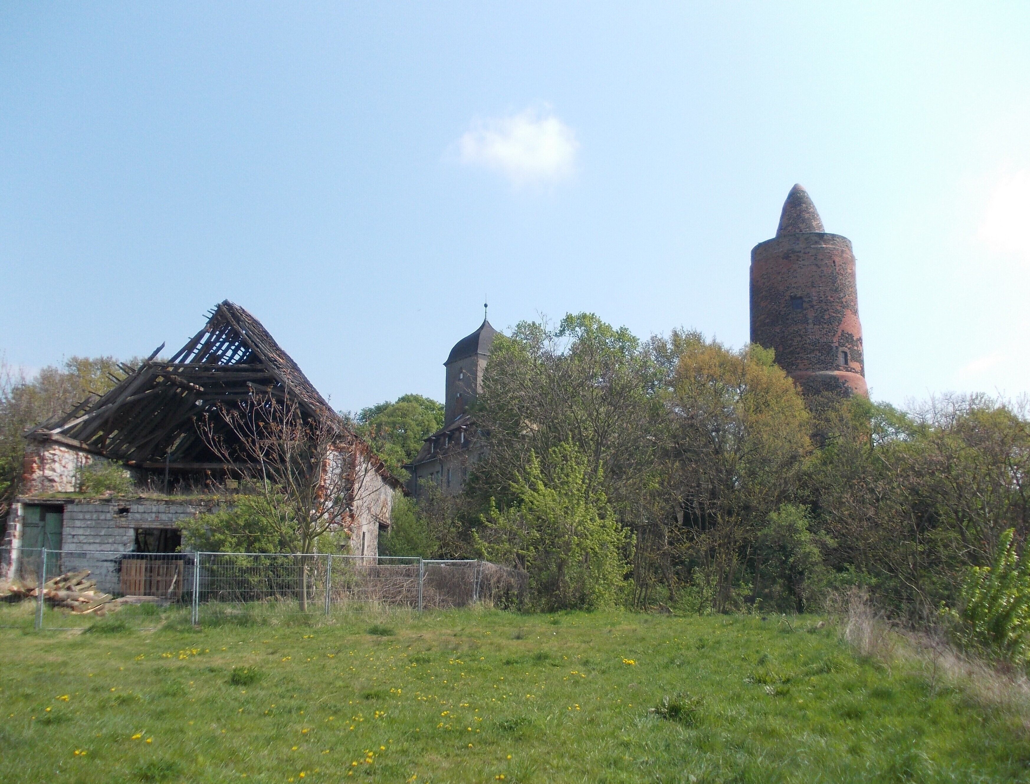 The castle in Pouch (Muldestausee, Anhalt-Bitterfeld district, Saxony-Anhalt)
