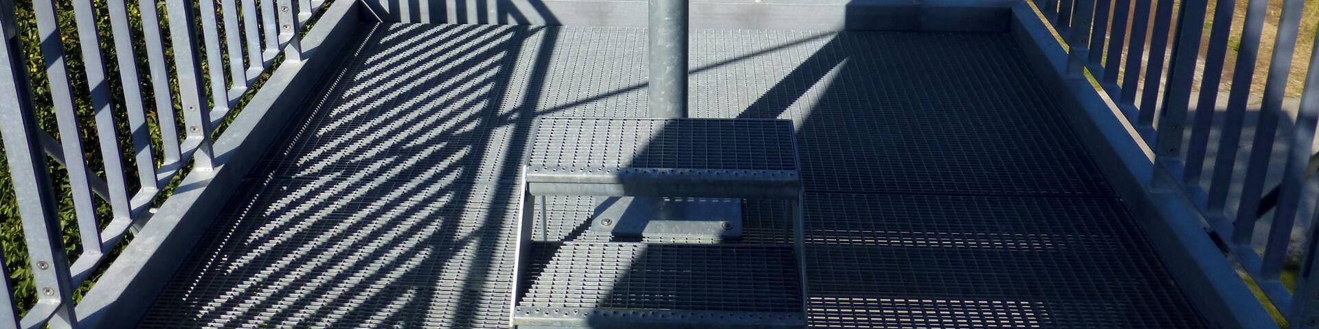 Limes Blick Ăhringen; Blick von der oberen Plattform nach Norden ĂŒber Ăhringen zum Limes Blick Zweiflingen