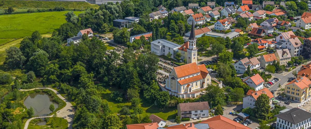 Ausblick auf Odelzhausen an der Glonn in Oberbayern