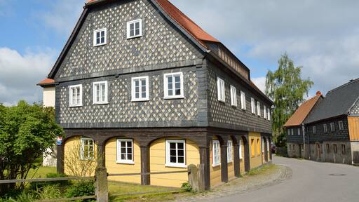 Ausflug nach de:Obercunnersdorf Land: Sachsen Landkreis:Görlitz Ort: Obercunnersdorf Strasse: Hauptstraße Hausnummer: 64